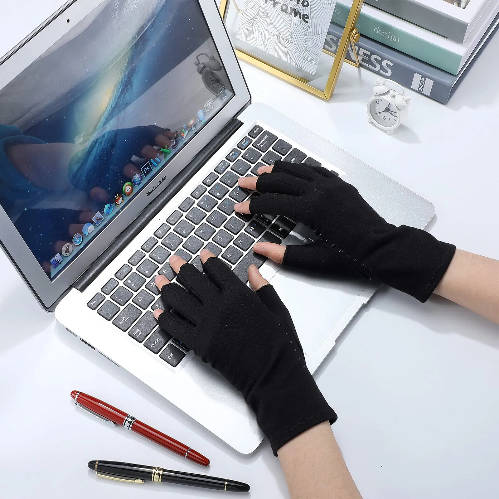 2 Pairs Arthritis Gloves Unisex Pressure Gloves Breathable Relieve Joint Pain Gloves Fingerless for Adult Man Woman Provide Support and Warmth, 2 Colors