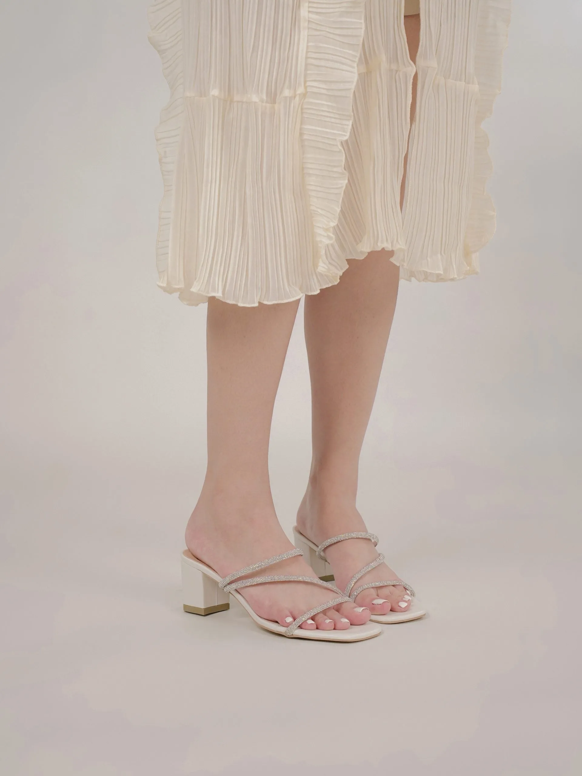 Erica Collection WHITE
