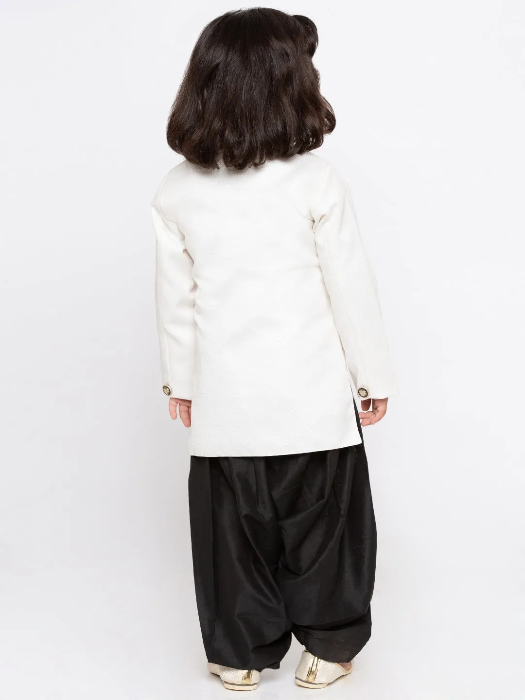 Jashvi Boy's White & Black Solid Slim-Fit Sherwani Set